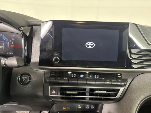 Used 2026 Toyota Camry LE FWD image 16