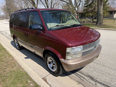 Used 2001 Chevrolet Astro Passenger AWD image 7