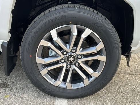 New 2026 Toyota 4Runner Limited image 12