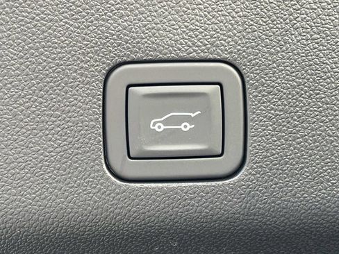 New 2026 Cadillac Escalade Luxury image 12