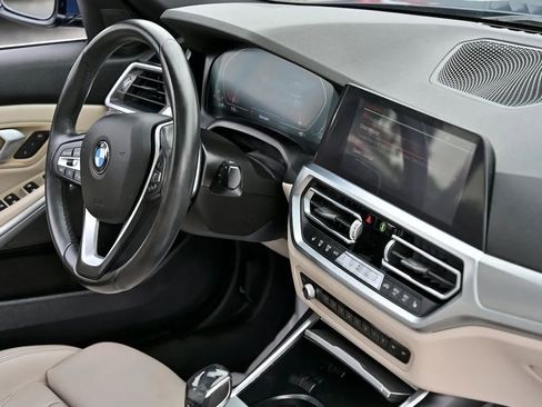 Used 2021 BMW 330i Sedan w/ Driving Assistance Package image 17