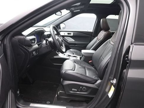 Used 2020 Ford Explorer Platinum w/ Premium Technology Package AWD/4WD image 10