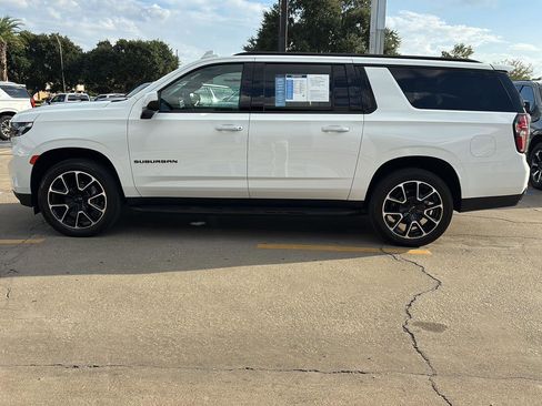 Certified 2024 Chevrolet Suburban RST image 4