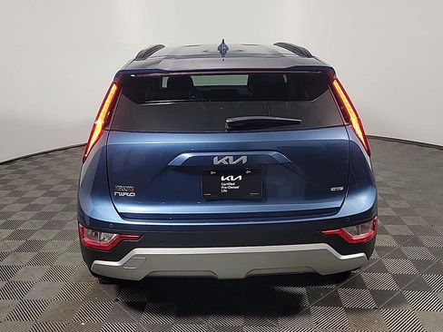 Used 2025 Kia Niro EX image 5