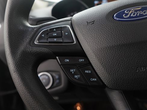 Used 2019 Ford Escape SE image 25