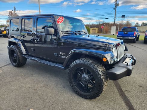 Used 2018 Jeep Wrangler Unlimited Sahara image 18