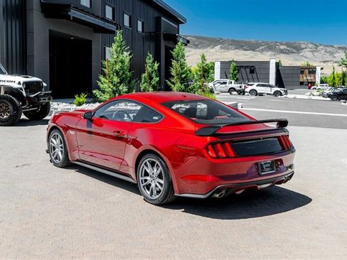 Used 2016 Ford Mustang GT RWD image 8