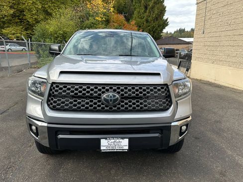 Used 2018 Toyota Tundra SR5 image 2
