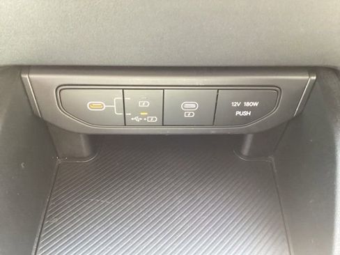 Used 2025 Kia K4 FWD image 19
