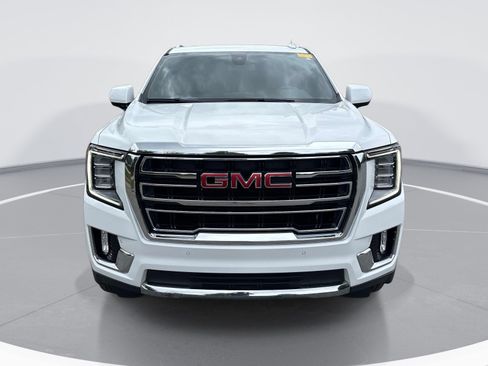 Used 2023 GMC Yukon XL SLT AWD/4WD image 2