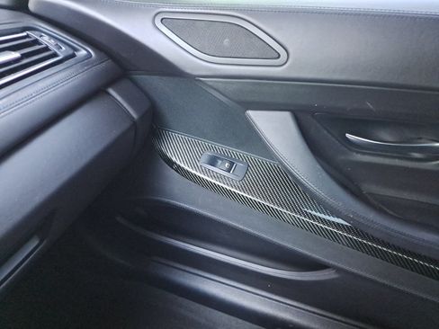 Used 2014 BMW M6 Convertible RWD image 31
