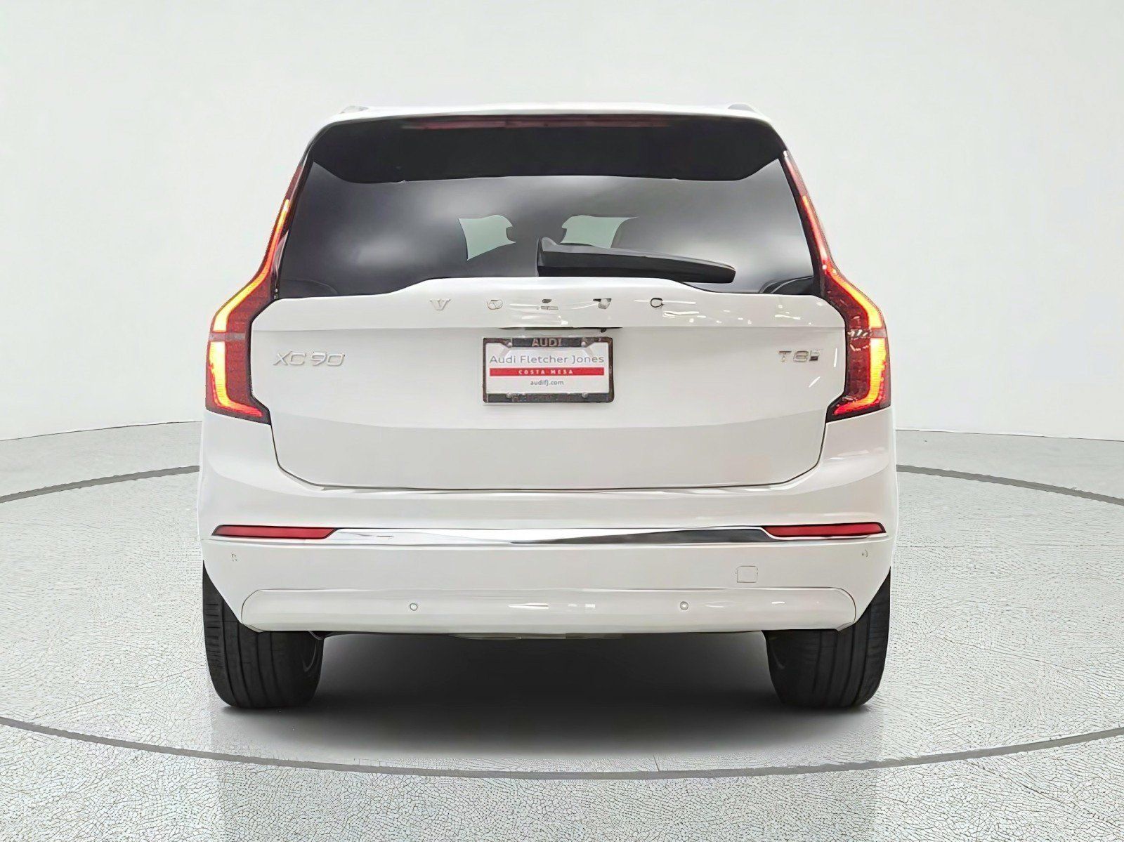 Used 2026 Volvo XC90 T8 Plus w/ Protection Package Premier AWD/4WD image 6