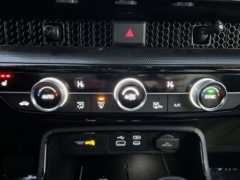 Used 2024 Honda CR-V Sport Touring image 17