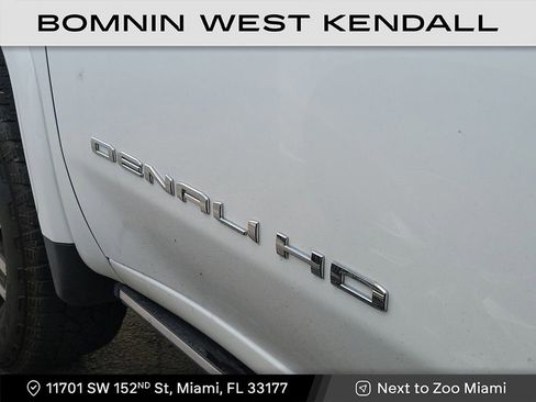 Used 2025 GMC Sierra 2500 Denali Ultimate w/ Max Trailering Package image 5