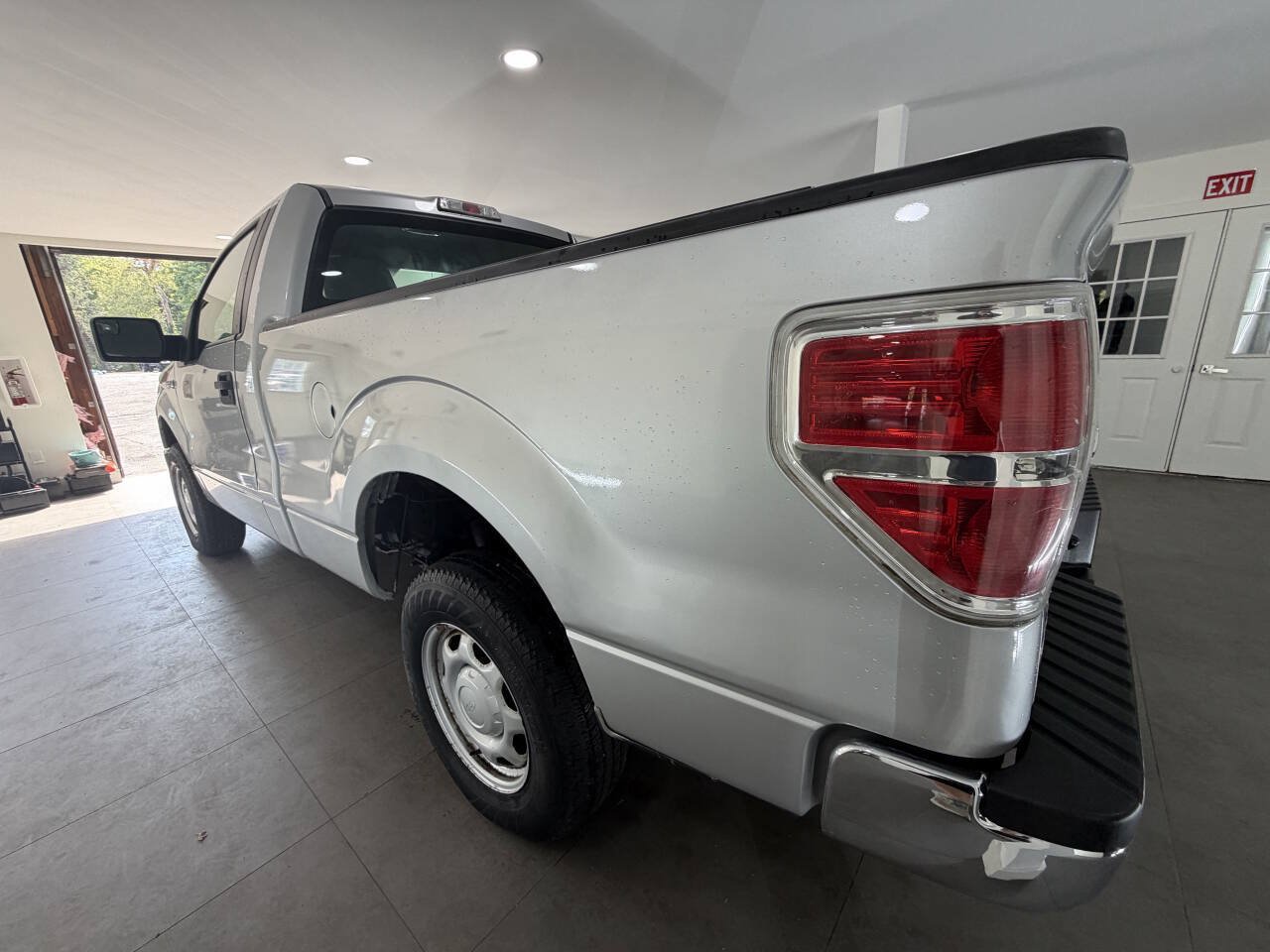 Used 2012 Ford F150 XL w/ XL Decor Group AWD/4WD image 5