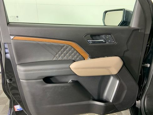 Used 2026 GMC Canyon Denali image 21