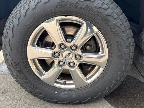 Used 2019 Ford F150 XLT w/ Equipment Group 302A Luxury AWD/4WD image 31