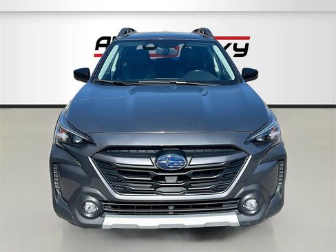 Used 2023 Subaru Outback Onyx Edition image 2