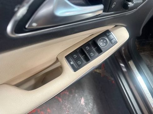 Used 2016 Mercedes-Benz GLA 250 image 16