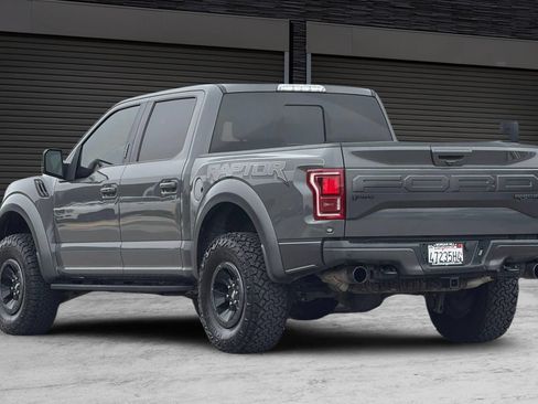 Used 2018 Ford F150 Raptor w/ Equipment Group 802A Luxury AWD/4WD image 6