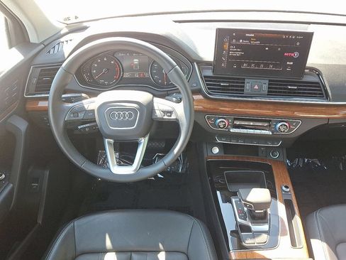 Certified 2023 Audi Q5 2.0T Premium w/ Convenience Package AWD/4WD image 13