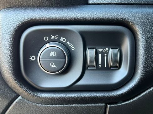 Used 2025 RAM 3500 Laramie w/ Sport Appearance Package image 30