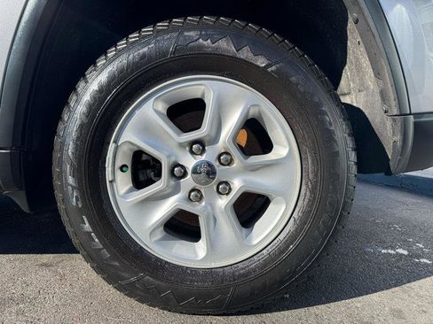 Used 2016 Jeep Grand Cherokee Laredo w/ Quick Order Package 23E RWD image 25