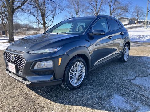 Used 2019 Hyundai Kona SEL image 2