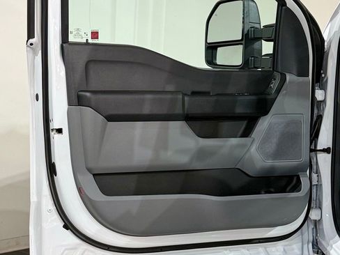 New 2026 Ford F250 XL w/ XL Chrome Package AWD/4WD image 33
