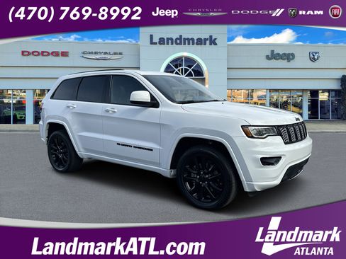 Used 2022 Jeep Grand Cherokee Laredo X image 1