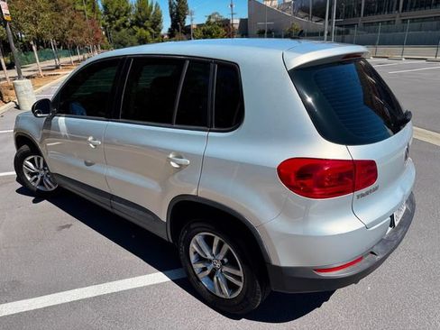 Used 2012 Volkswagen Tiguan S FWD image 21