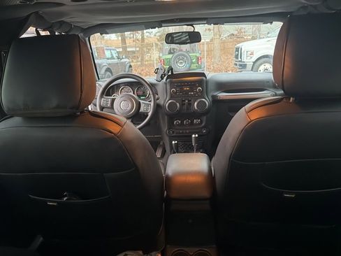 Used 2015 Jeep Wrangler Sport w/ Quick Order Package 24S image 19