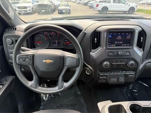 Used 2024 Chevrolet Silverado 2500 Custom w/ Custom Convenience Package image 15