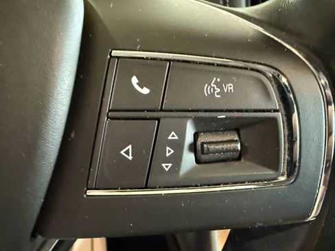 Used 2017 Maserati Levante w/ Luxury Package image 21