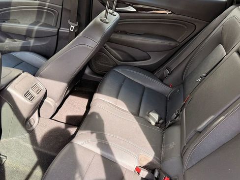 Used 2020 Buick Regal Essence AWD/4WD image 4