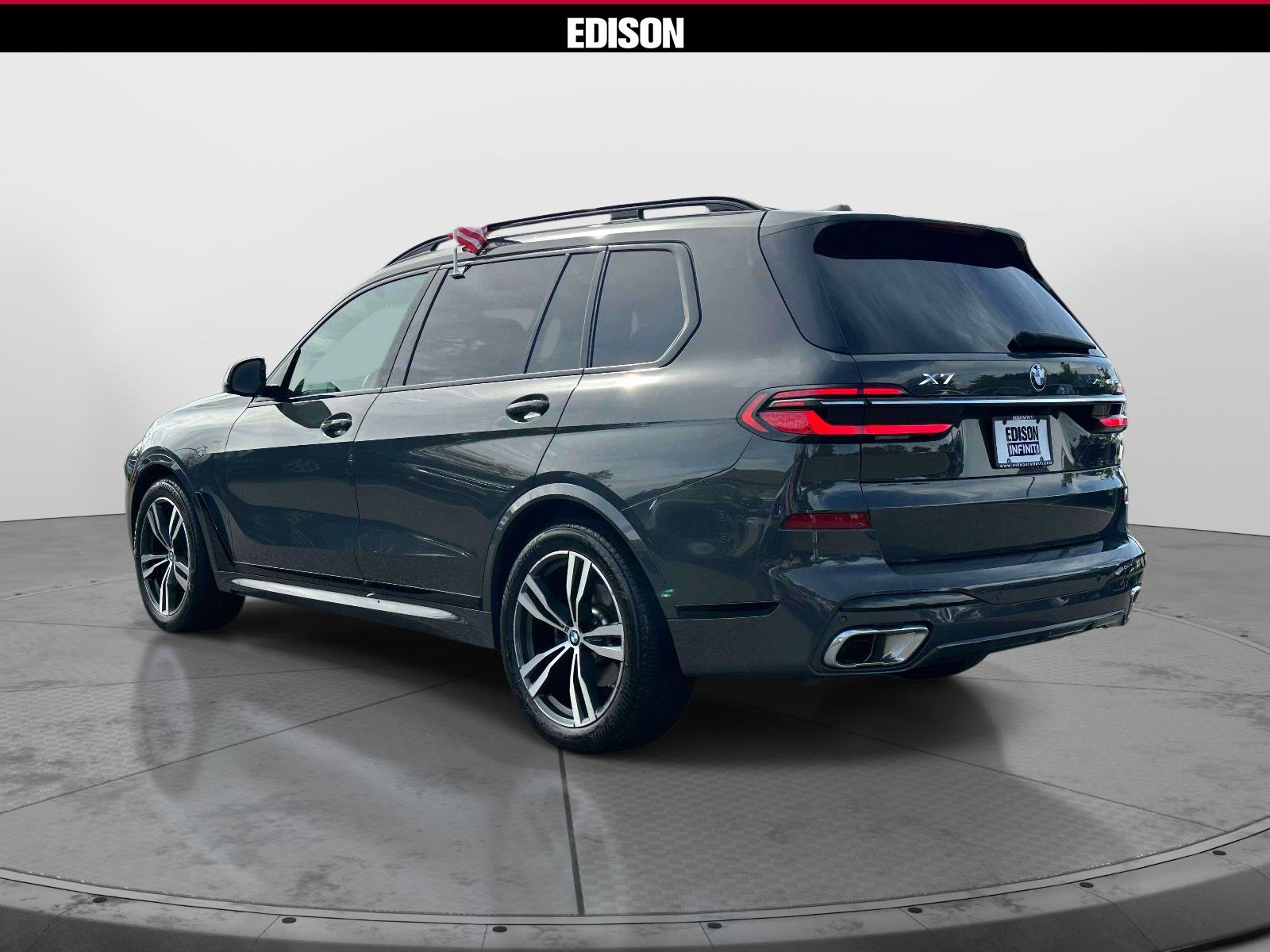 Used 2025 BMW X7 xDrive40i w/ Executive Package AWD/4WD image 5