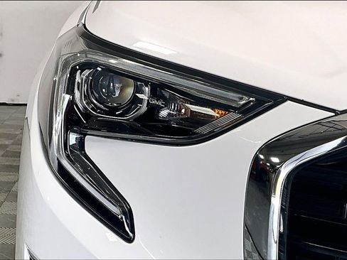 Used 2018 GMC Terrain SLE image 27