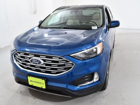 Used 2022 Ford Edge SEL w/ Convenience Package image 2