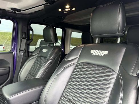Used 2023 Jeep Wrangler Unlimited Sport AWD/4WD image 21