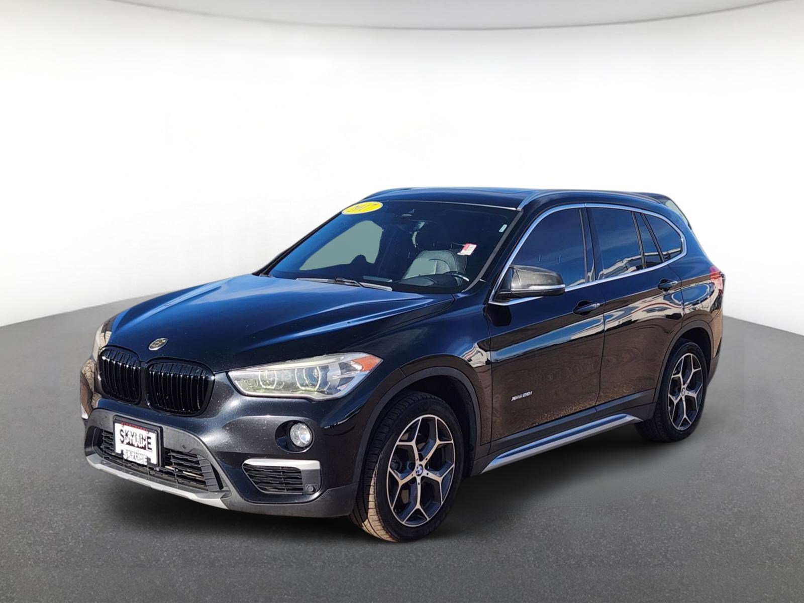 Used 2017 BMW X1 xDrive28i AWD/4WD image 2