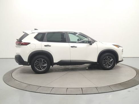 Used 2023 Nissan Rogue S AWD/4WD image 8