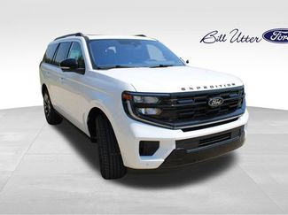 New 2025 Ford Expedition Platinum w/ Stealth Appearance Package video 2