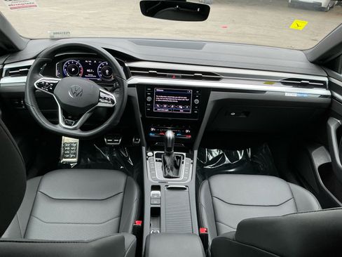 Used 2023 Volkswagen Arteon SE image 17