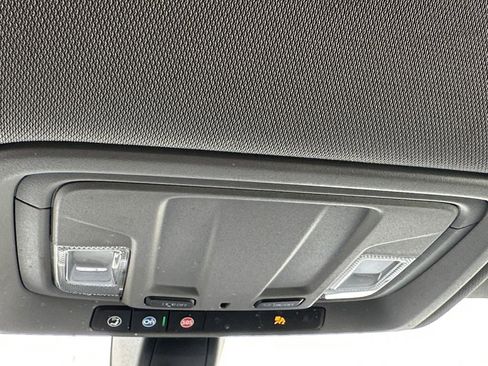 Used 2020 GMC Sierra 1500 SLE image 18