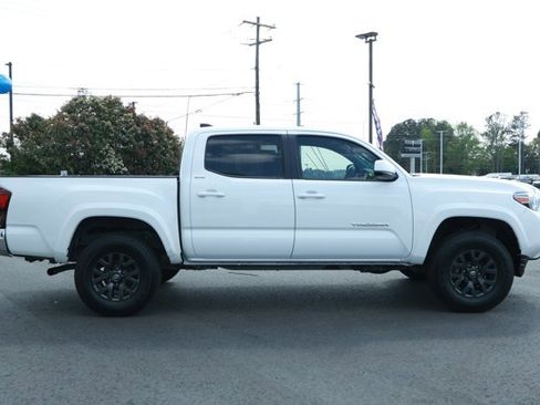 Used 2023 Toyota Tacoma SR5 image 4