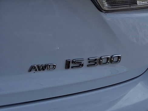 Used 2020 Lexus IS 300 F Sport w/ Blackline Edition image 32