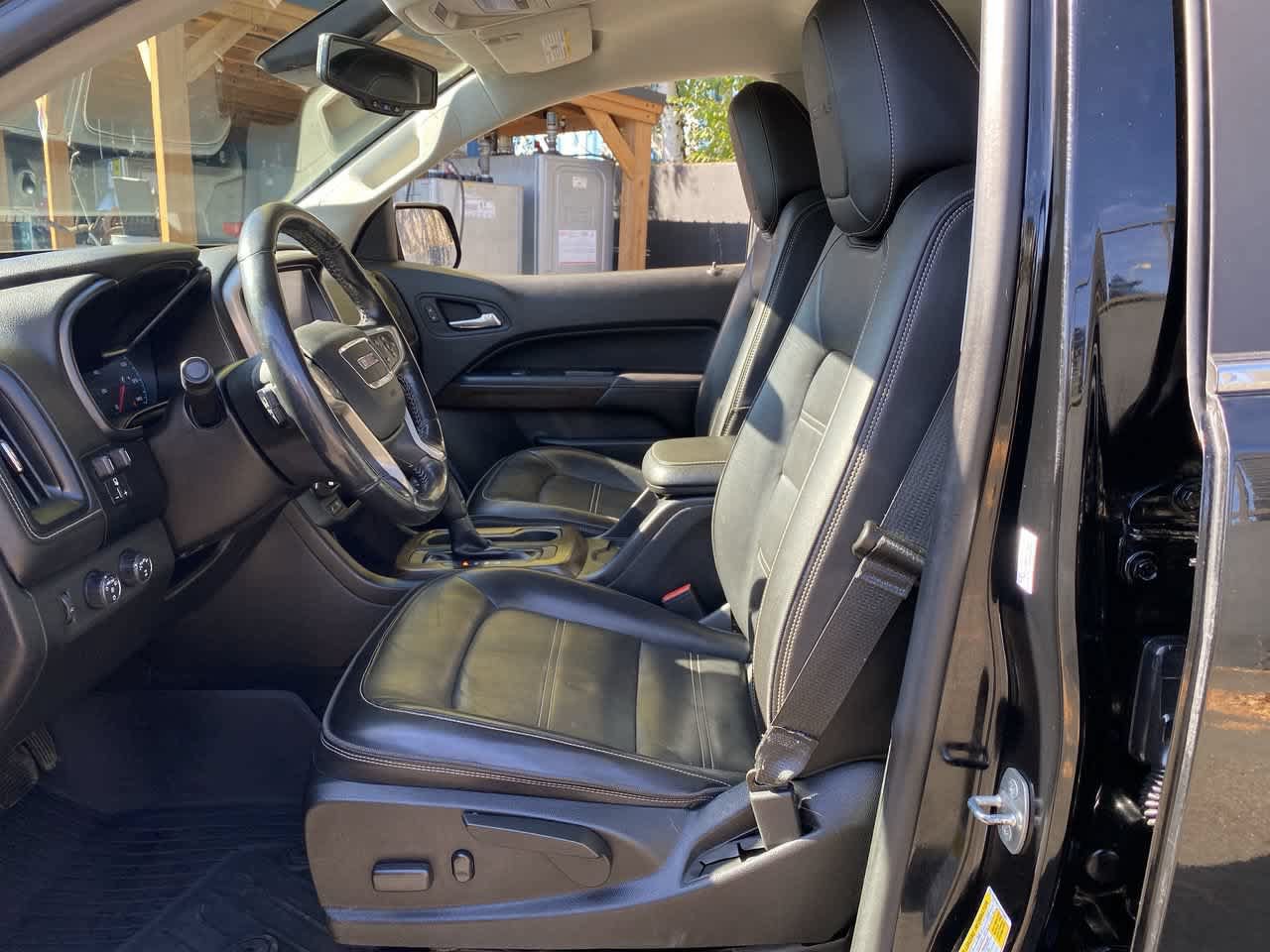 Used 2018 GMC Canyon Denali AWD/4WD image 13