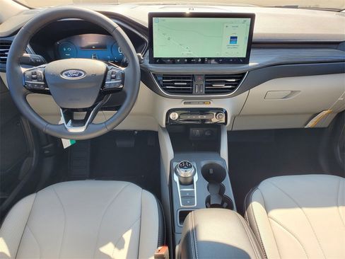 New 2025 Ford Escape SE w/ PHEV Premium Package image 24