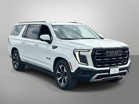 Used 2025 GMC Yukon XL AT4 w/ AT4 Premium Plus Package AWD/4WD image 25