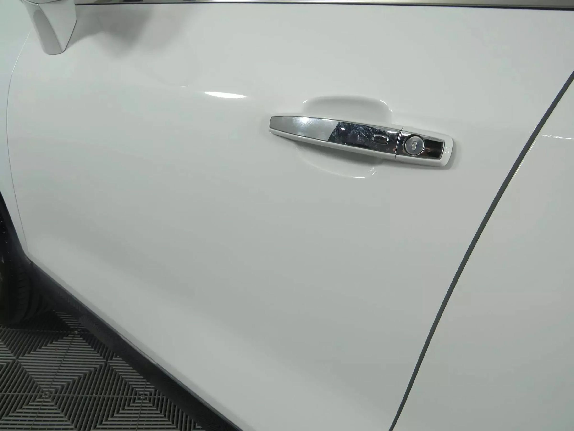 Used 2020 Buick Encore Essence AWD/4WD image 26